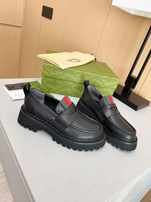 グッチ レディース ファッションローファー