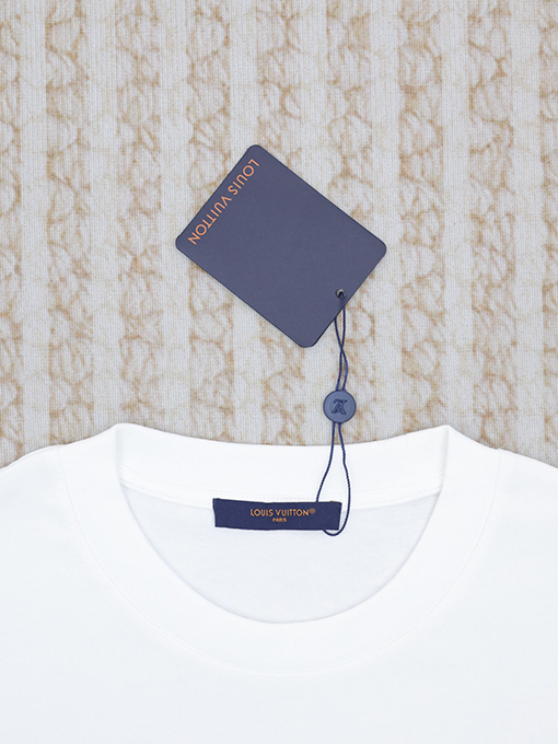 ルイヴィトン 新しいフィドンデザインショールーム半袖Tシャツ