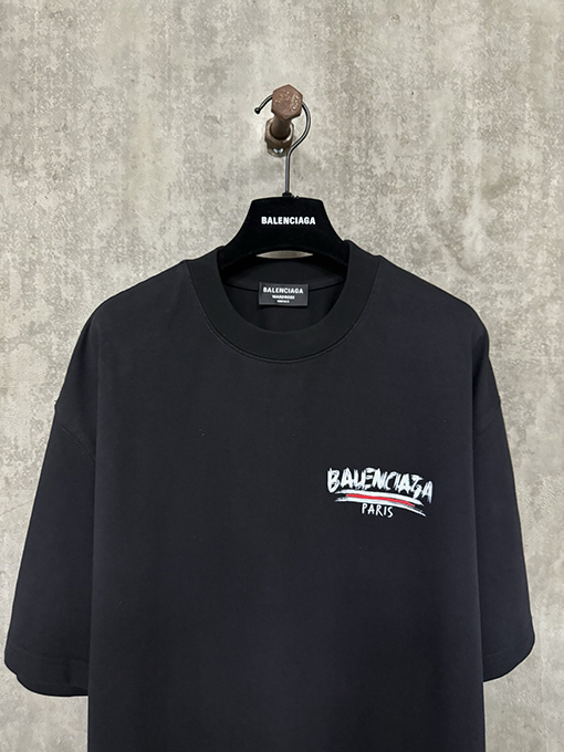 バレンシアガスーパーコピー 落書きスタイルのプリントヘビーパウンド半袖Tシャツ