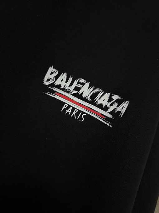 バレンシアガスーパーコピー 落書きスタイルのプリントヘビーパウンド半袖Tシャツ