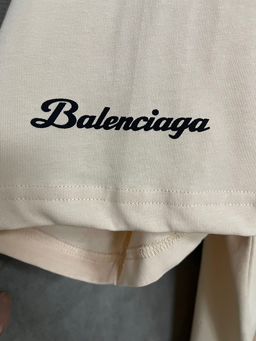 バレンシアガ 25ssコラボレーションロゴプリント半袖Tシャツ