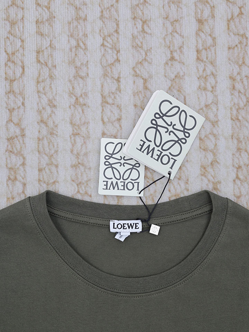ロエベ 新しいマカロン刺繍ロゴ半袖Tシャツ