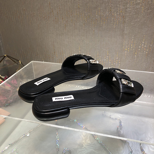 ミュウミュウ  miumiuコピーレディース新しいドリルバックルスリッパ