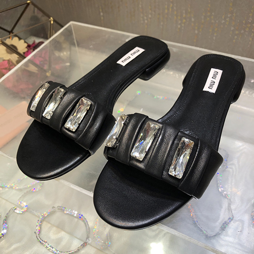 ミュウミュウ  miumiuコピーレディース新しいドリルバックルスリッパ