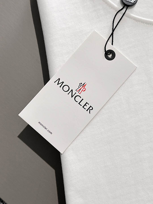 モンクレール 新しい章仔プリント半袖Tシャツ