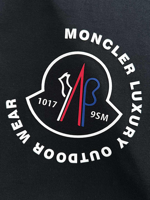 モンクレール 新しい章仔プリント半袖Tシャツ