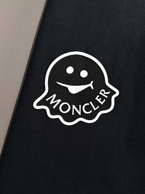 モンクレール 新しい奇妙な章仔プリント半袖Tシャツ