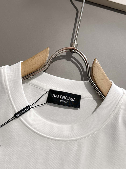 バレンシアガ 新しいエッフェル塔プリントコットンラウンドネック半袖Tシャツ