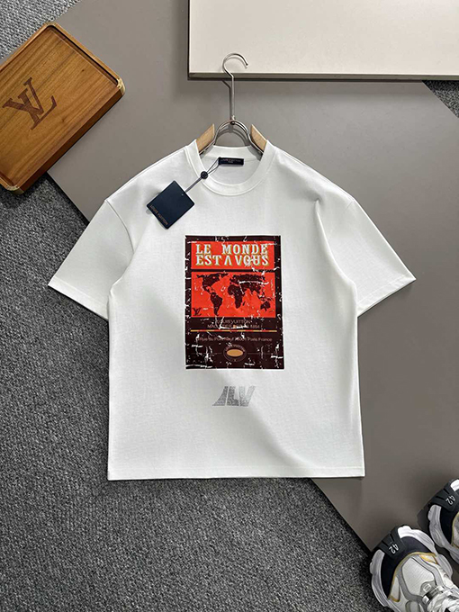 ルイヴィトン 「世界は君たち」をテーマにしたクラックプリント前後のラインストーン半袖Tシャツ