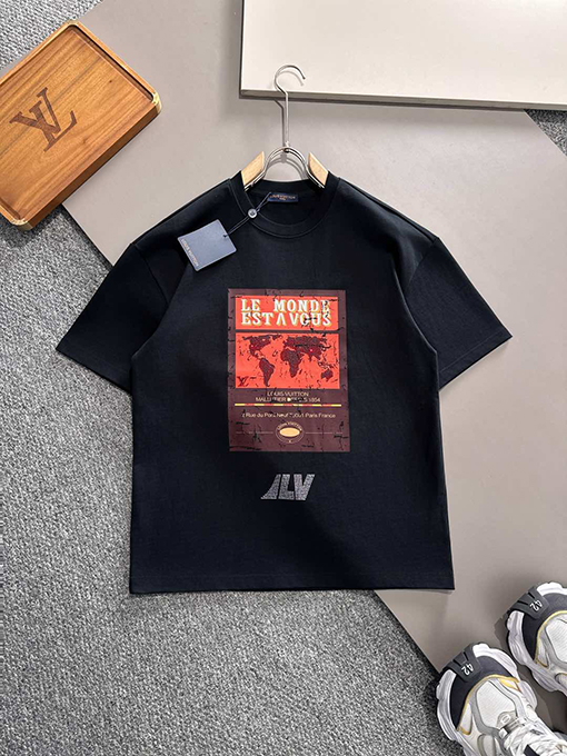 ルイヴィトン 「世界は君たち」をテーマにしたクラックプリント前後のラインストーン半袖Tシャツ