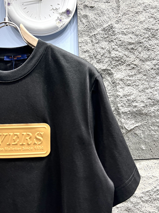ルイヴィトン 新しいレザーサイン半袖Tシャツ