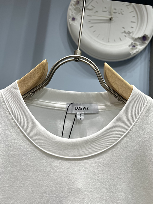 ロエベスーパーコピー 新しい刺繍半袖Tシャツ