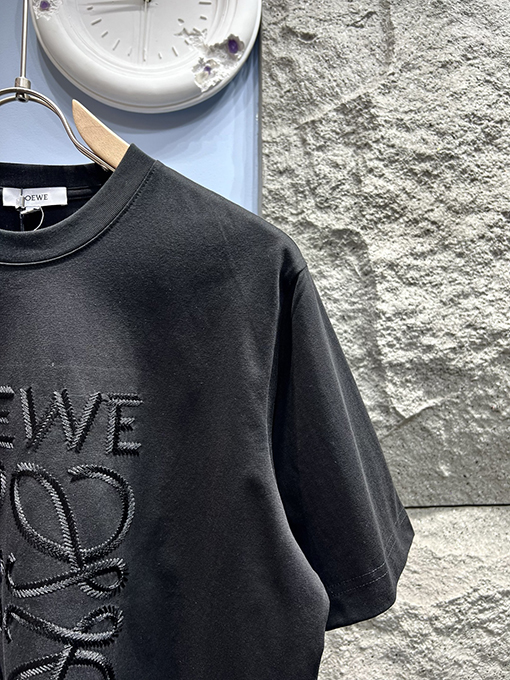 ロエベスーパーコピー 新しい刺繍半袖Tシャツ
