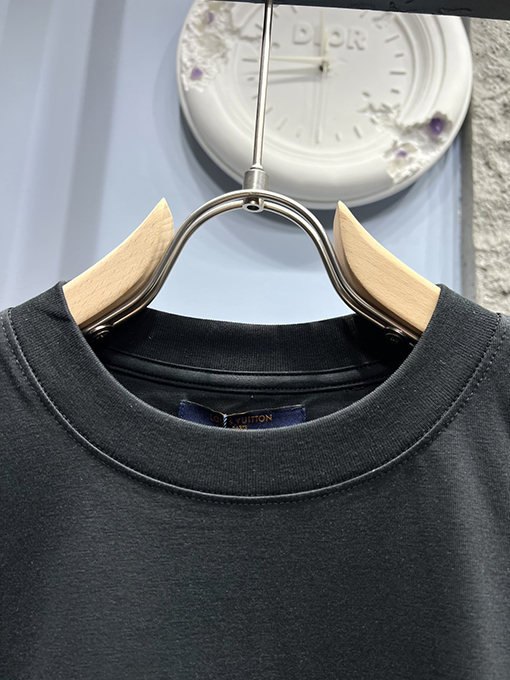 ルイヴィトン新しい漫画シリーズの半袖Tシャツ