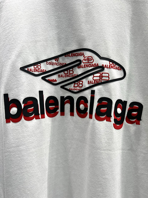 バレンシアガ 新しいスタッキングアルファベット半袖Tシャツ