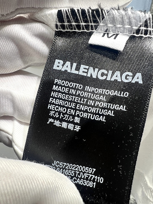 バレンシアガ 新しいスタッキングアルファベット半袖Tシャツ