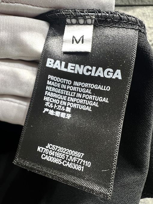 バレンシアガ 新しいスタッキングアルファベット半袖Tシャツ