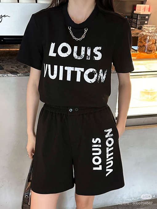 ルイヴィトン新しいチェーンプリント半袖Tシャツ