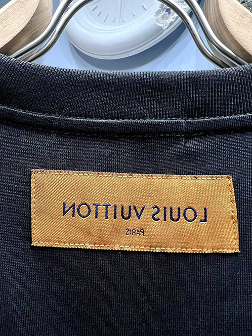 ルイヴィトン新しいチェーンプリント半袖Tシャツ