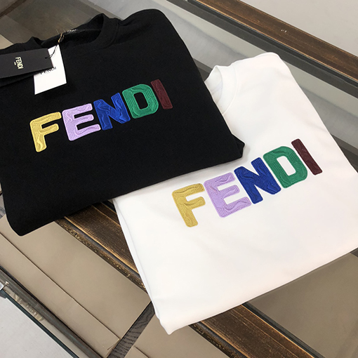 フェンディ新しいクルーネックパーカー
