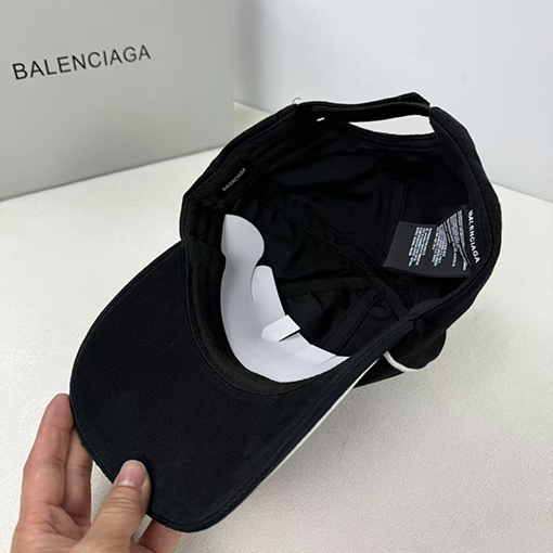 バレンシアガstyleベースボールキャップ