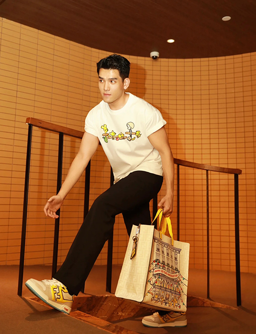 フェンディコピーカプセルプリント半袖Tシャツ