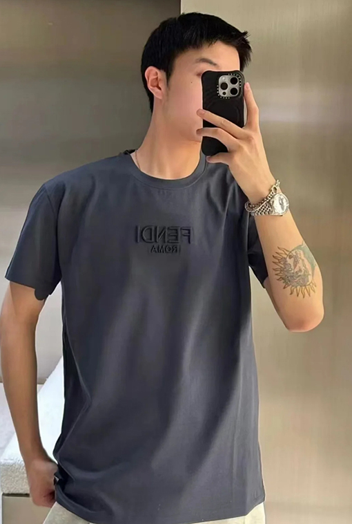 フェンディ刺繍半袖Tシャツ