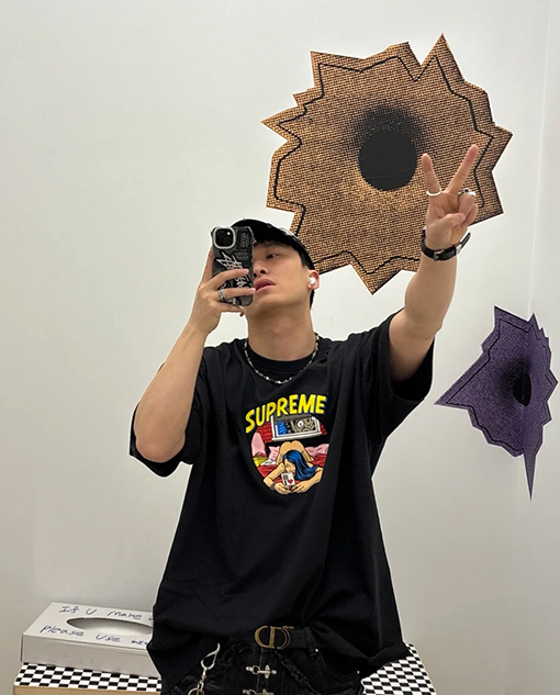 シュプリームコピー SUPREME SS25 BEDROOM ベッドルーム漫画の女の子Tシャツ