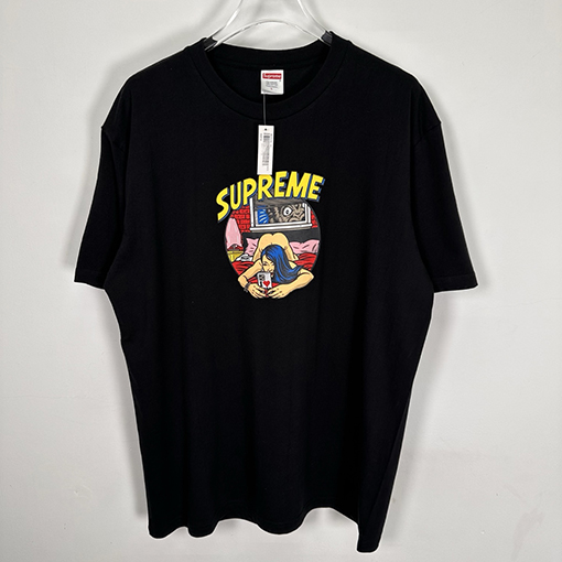 シュプリームコピー SUPREME SS25 BEDROOM ベッドルーム漫画の女の子Tシャツ