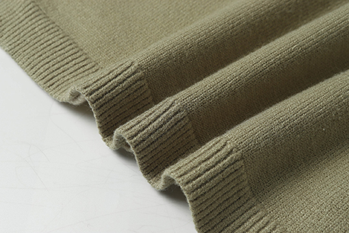 ロエベパッチワーク刺繍ラペルカレッジ風ポロニットスリットセーター
