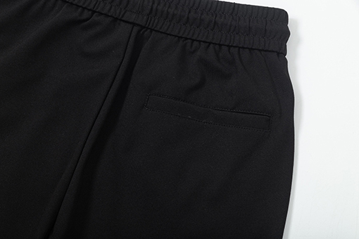 グッチ新しいニットパンツ