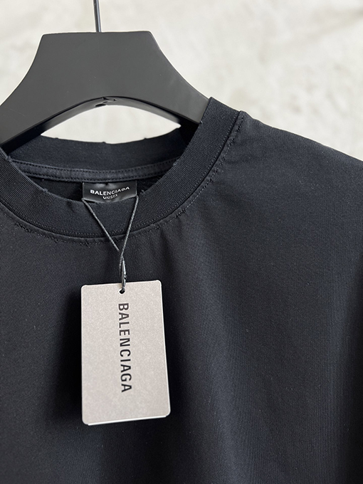 バレンシアガ刺繍半袖Tシャツ
