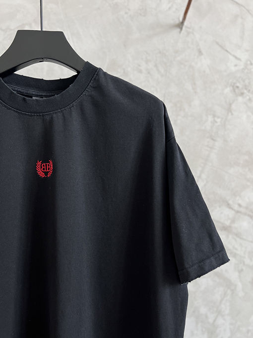 バレンシアガ刺繍半袖Tシャツ