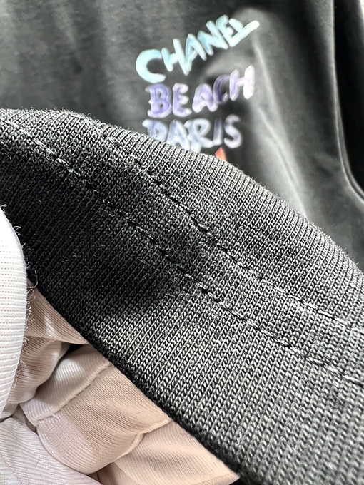 シャネルコピー新しい手描きロゴ半袖Tシャツ