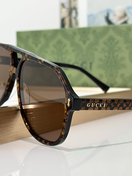 グッチファッションクラシックメガネMODEL：GG1042S