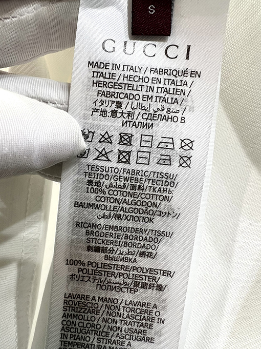 グッチスーパーコピー新しいステッチステッカー半袖Tシャツ
