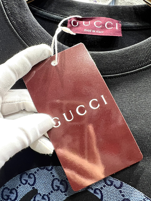 グッチスーパーコピー新しいステッチステッカー半袖Tシャツ