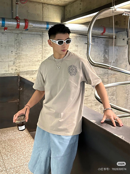 クロムハーツ新しい馬蹄花マーク半袖Tシャツ