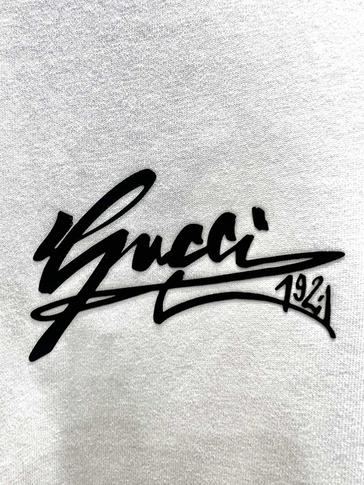 グッチプリントサイン入り半袖Tシャツ