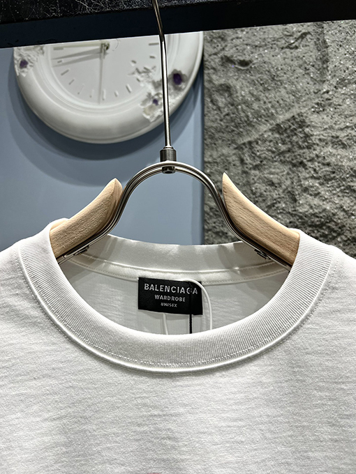 バレンシアガ新しい厚板アルファベットTシャツ