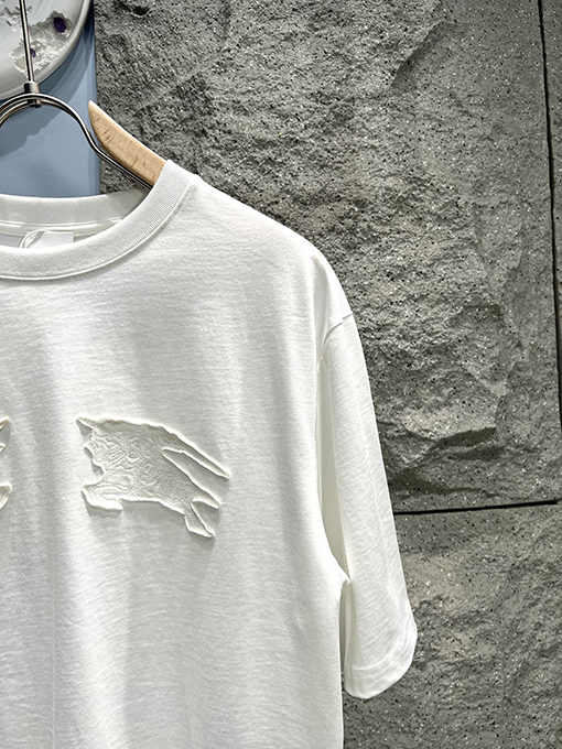 バーバリーコピー新しいファッションTシャツ