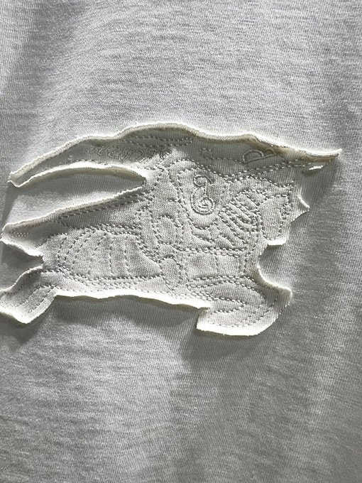 バーバリーコピー新しいファッションTシャツ