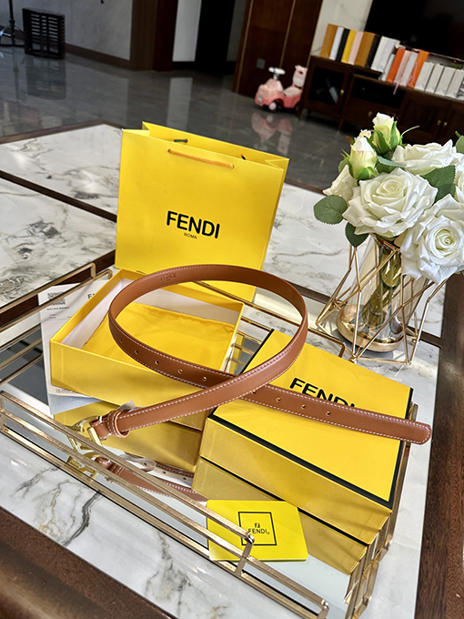 フェンディスーパーコピー FFロゴベルト