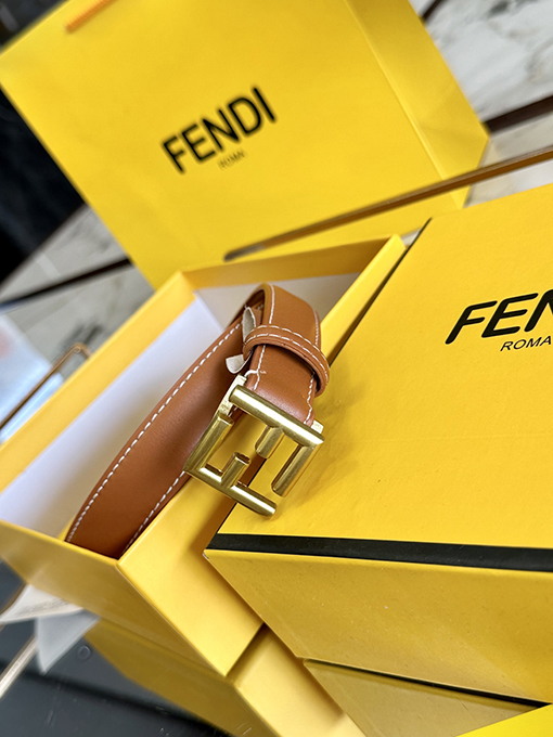 フェンディスーパーコピー FFロゴベルト