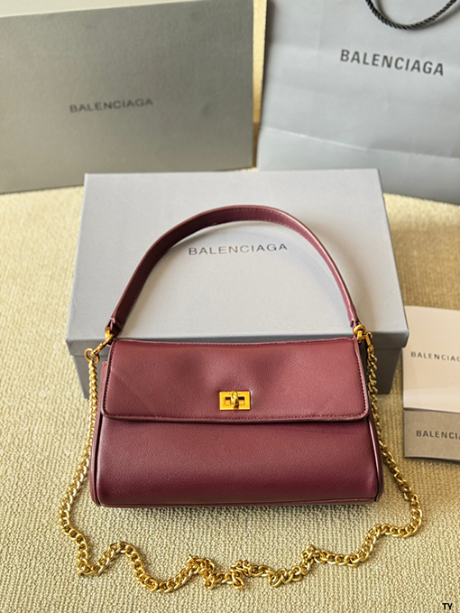 バレンシアガBalenciaga share 新しいRodeoNanoショルダーバッグ