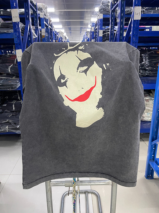 セント マイケル25SS“BIG MESS”蝶しかめっ面ウォッシュヴィンテージTシャツ