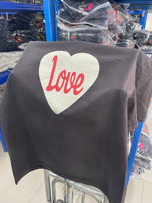セント マイケル25SS“LOVE“愛の文字プリントウォッシュ古いTシャツ