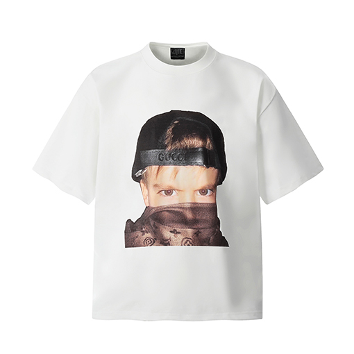 セント マイケル男の子ポートレートヴィンテージウォッシュヴィンテージ半袖Tシャツ