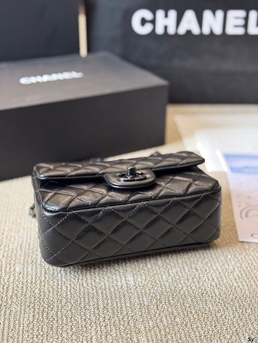 シャネルコピーレディース “New Arrival”チェーンショルダーバッグ