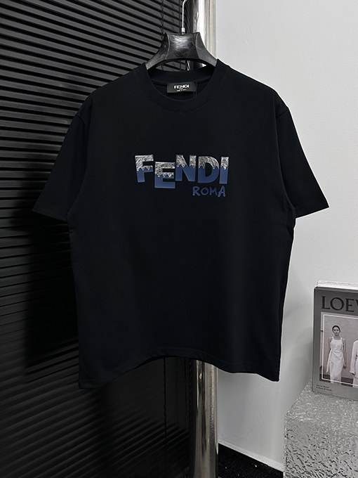 フェンディ25ssコットンプレスラウンドネックTシャツ